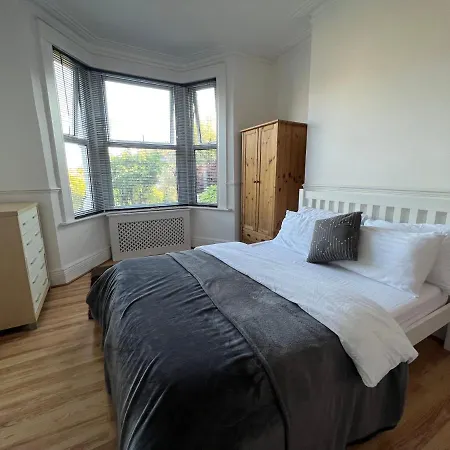 Entire Luxury 4 Bedroom Victorian House With 2 En-suite - Forest Hill,
