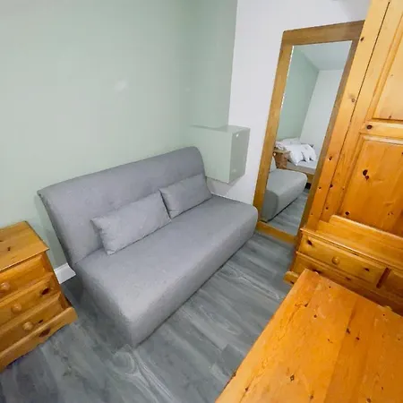 Spacious Studio Holiday home