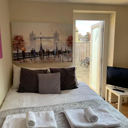 Amazing Studio In Ilford!