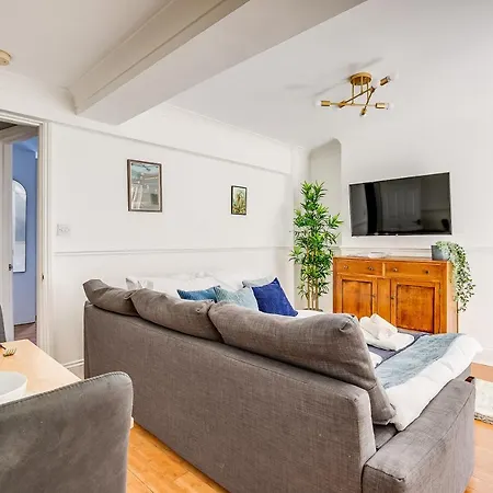 Apartment Luxury 1 Bed In East