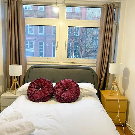 Holiday home Flat 4, Kingsbury House London