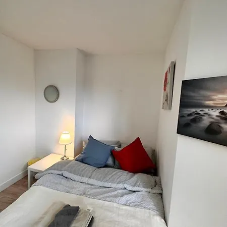 2 Modern Double In The Heart Of Brick Lane *