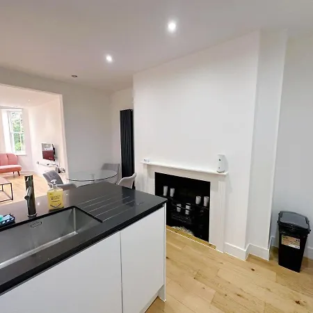 Apartment Massive Flat Near Greenwich Park London