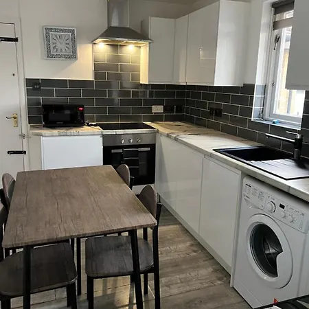 Lovely For 2 Or 4 People - Bermondsey Apartment *