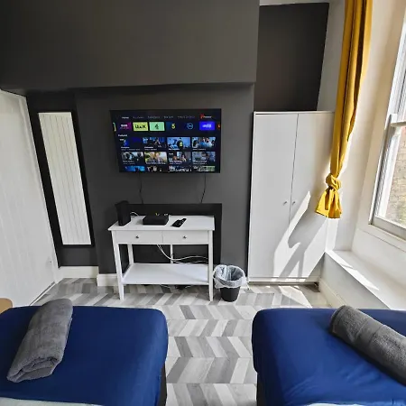 Apartment 2 Bedroom 2 Bathroom In Old St - Shoreditch - Zone 1 London