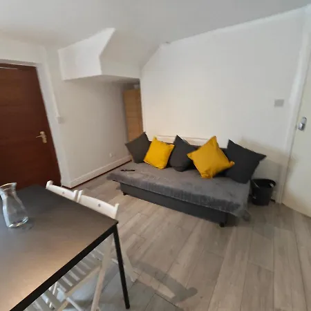 2 Bedroom 2 Bathroom In Old St - Shoreditch - Zone 1 * London
