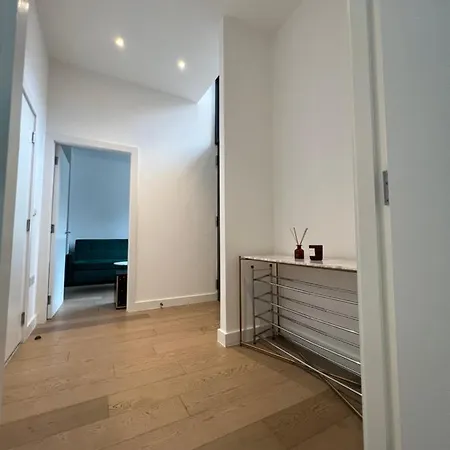 Apartment Luxury Modern 1 Bed London