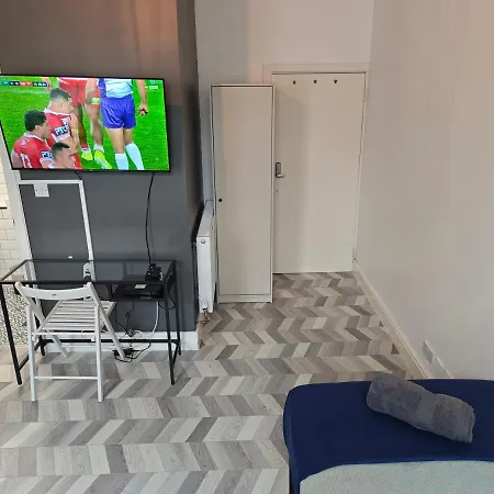 2 Bedroom 2 Bathroom In Old St - Shoreditch - Zone 1 London