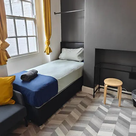 2 Bedroom 2 Bathroom In Old St - Shoreditch - Zone 1 *