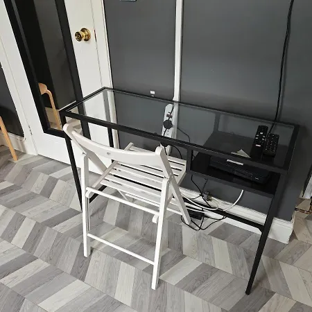 2 Bedroom 2 Bathroom In Old St - Shoreditch - Zone 1 Apartment London