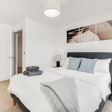 Khayat Homes - The Ferry - Two Bed * London