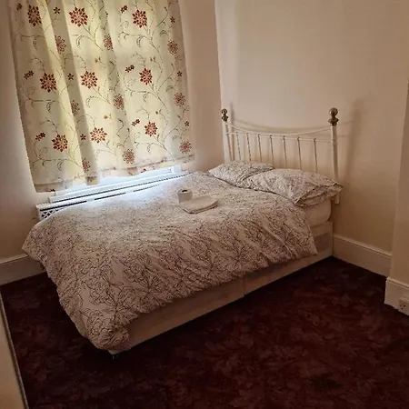 Homestay Congress Road Abbeywood Abbey Wood