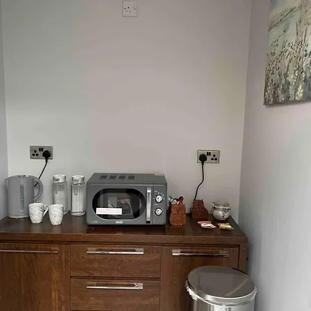 En-suite Double - Private Entrance & Free Parking Apartment West Drayton (Middlesex)