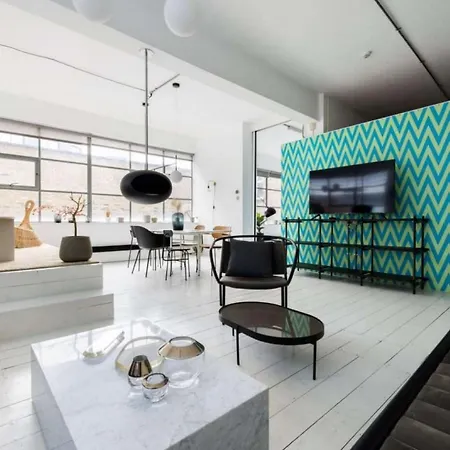 Apartment 2-bedroom For Rent London