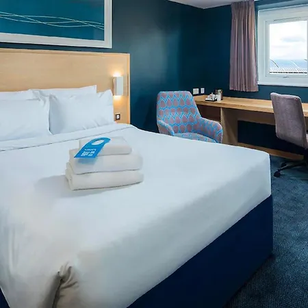 Travelodge Road Hotel 3*