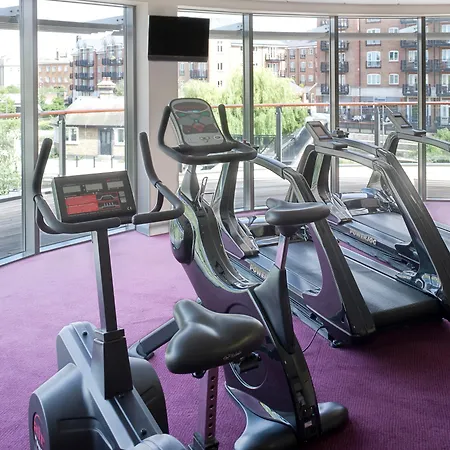 London Lock By Ihg Brentford