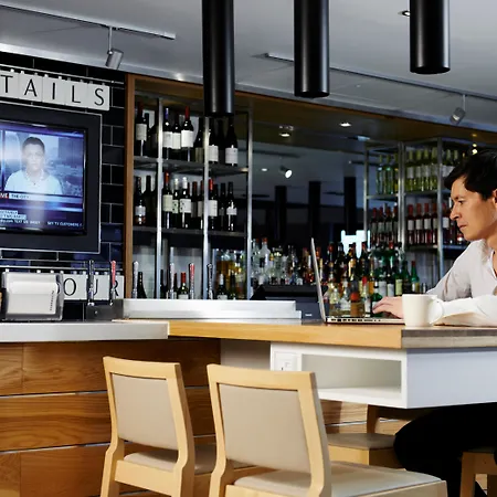Hotel London Lock By Ihg 4*