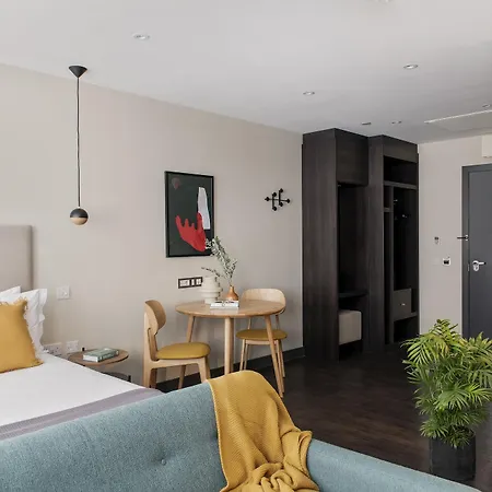 Cove Cannon Street Hotel 4*