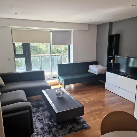 Immaculate 1-bed In Appartement Londres
