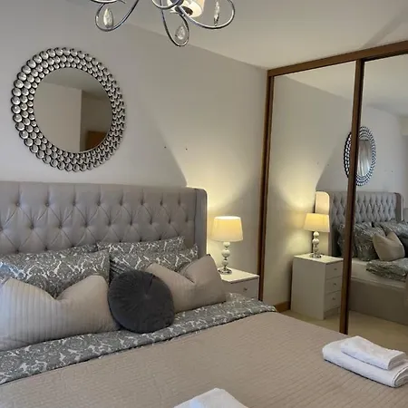 Apartment Two Double Bedroom Duplex Flat London