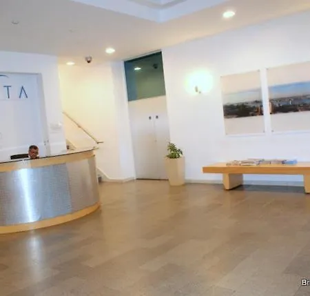 Charming 1-bedroom In Woolwich Apartment *