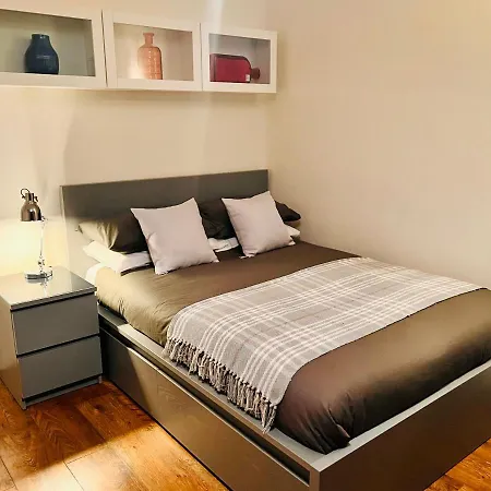 42i Premium Exactly Like The Photos * London