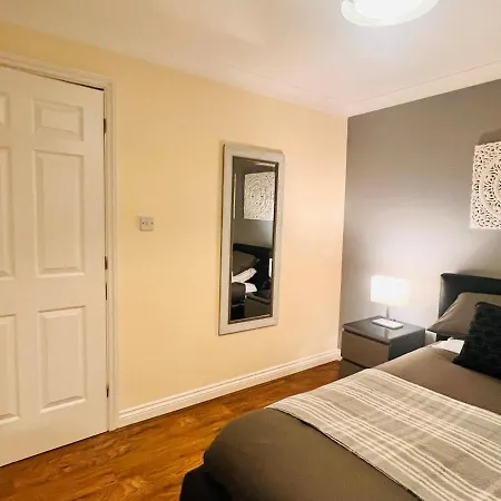 42i Premium Exactly Like The Photos Guest house