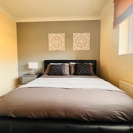 Guest house 42i Premium Exactly Like The Photos London