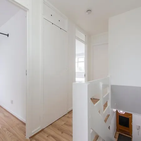Modern Luxury By Mile End Apartment London