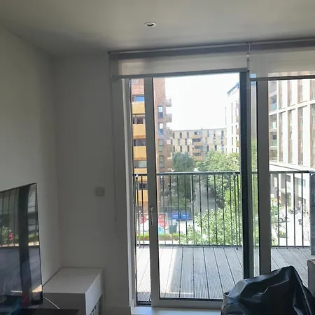 Luxury One Bedroom London