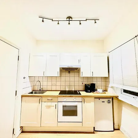 Premium Studio Flat 05 Near Tower Bridge