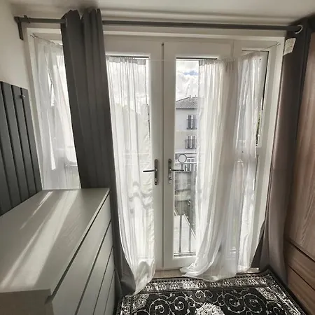 Guest house Double And Single In Bromley By Bow London