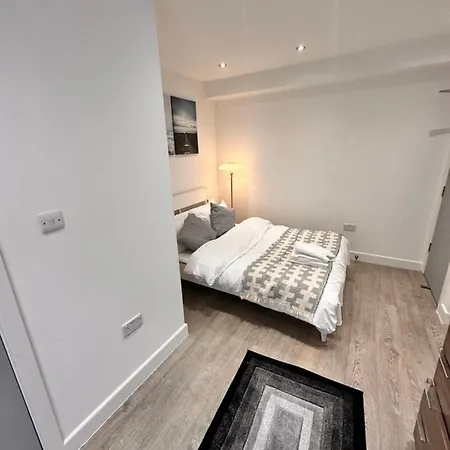 Double And Single In Bromley By Bow