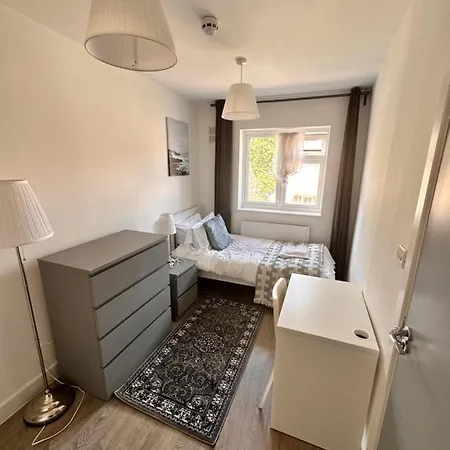 Double And Single In Bromley By Bow * London