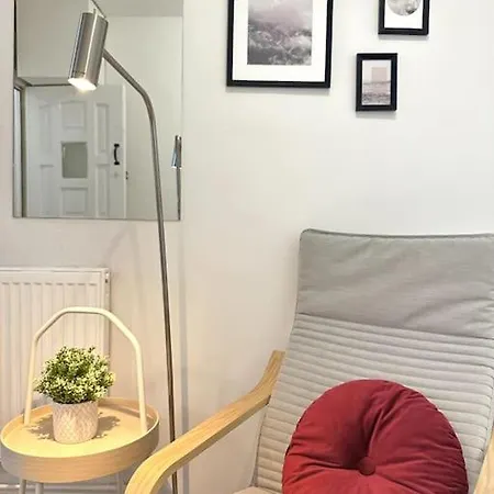 Stunning 2-bed Near London. Apartment