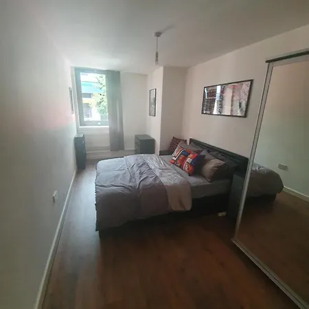 Double With Shared Bathroom Homestay