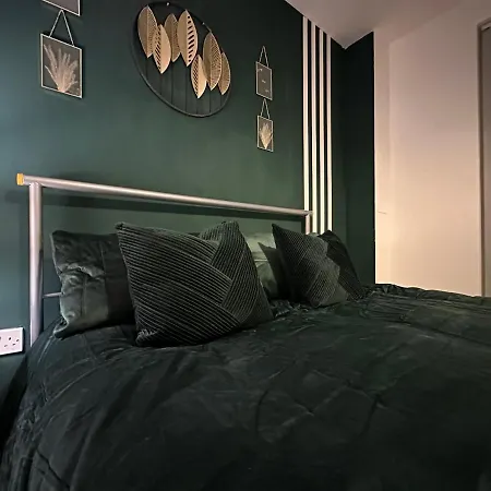 Comfortable Private In Bermondsey London