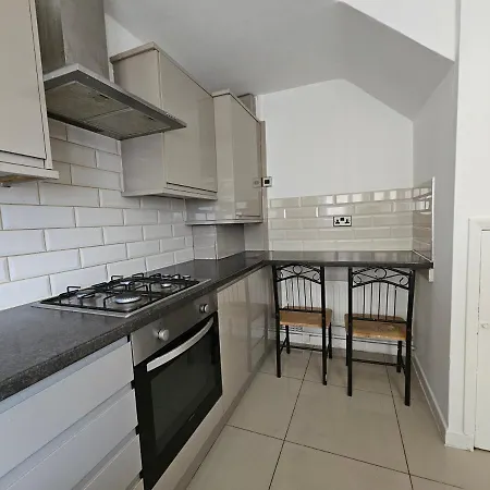 Homestay Towerhill London