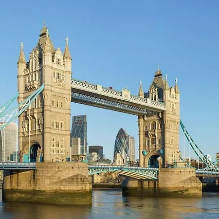 Charming 1-bedroom Haven Near The Shard In Elephant & Castle