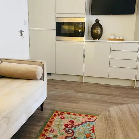 Guest house Riverside En Double E14