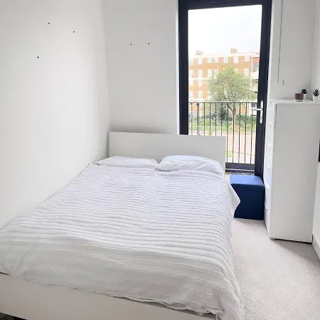 Lovely Charming 2-bedroom In Bow London