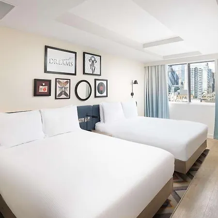 Hotel Hampton By Hilton 4*