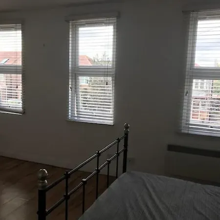 Lovely Near Heathrow - 77vfr4 Apartment