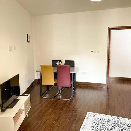 Bow Apartment *