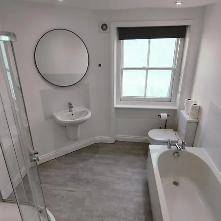 Apartment 3 Bed Flat Close To Liverpool St & Brick Lane