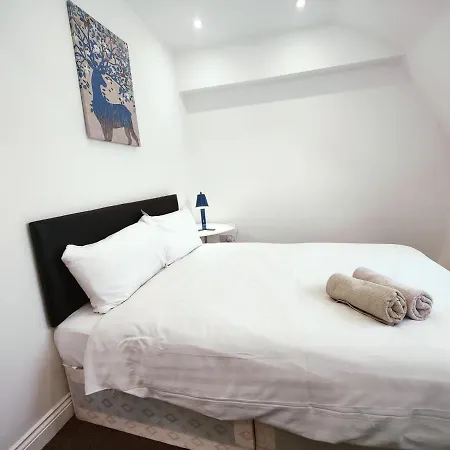 3 Bed Flat Close To Liverpool St & Brick Lane