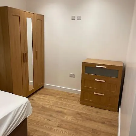 Beautiful Share 7 Of Double Bedroom House With Private Bathroom And Toilets Holiday home