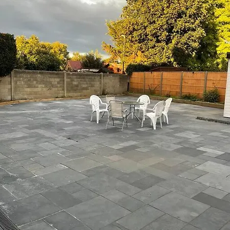 Beautiful Share 7 Of Double Bedroom House With Private Bathroom And Toilets Holiday home Bexleyheath