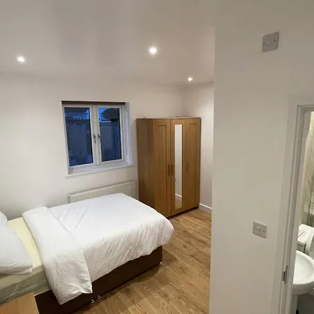 Beautiful Share 7 Of Double Bedroom House With Private Bathroom And Toilets