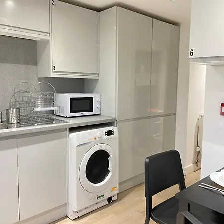 Cozy En-suite Near Stratford London